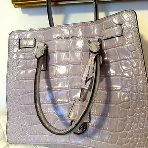 Michael Kors  Dillon Tote!
Rare!